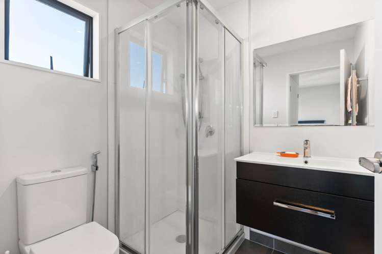 1/36 Kaipatiki Road Glenfield_9