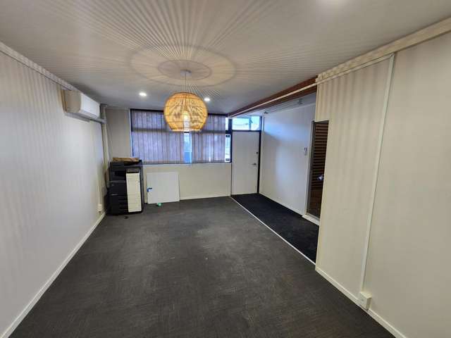 Unit 1/65 Nelson Street Petone_2