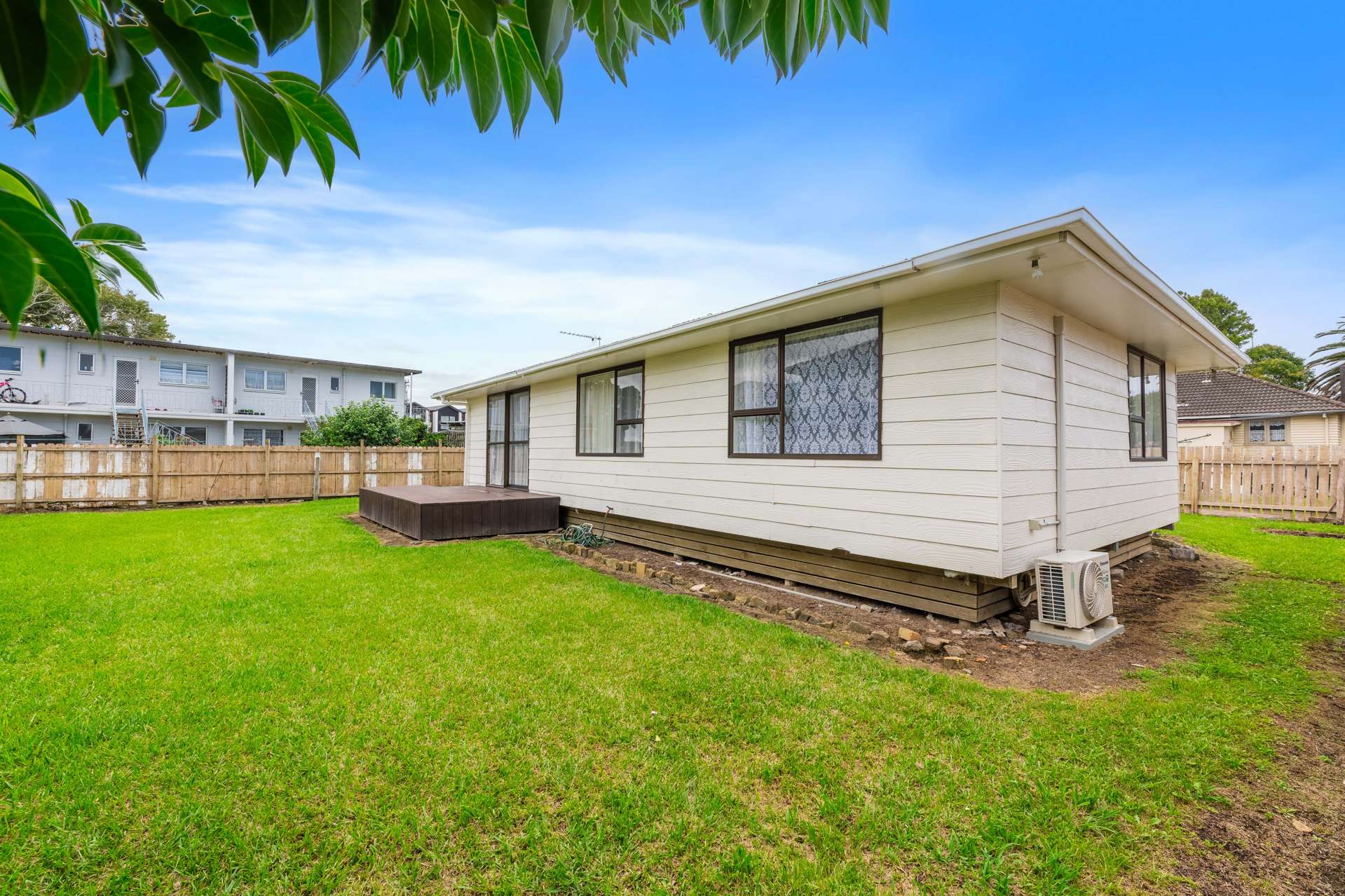 2/295 Massey Road Mangere East_0