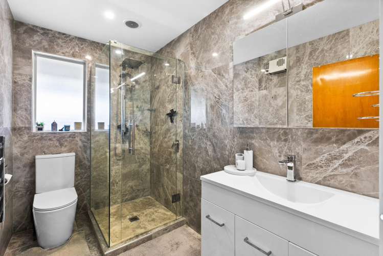 808 Park Road South Akina_7