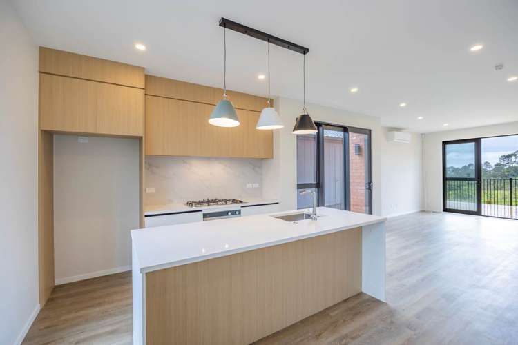 17 Puhikawa Street Massey_16