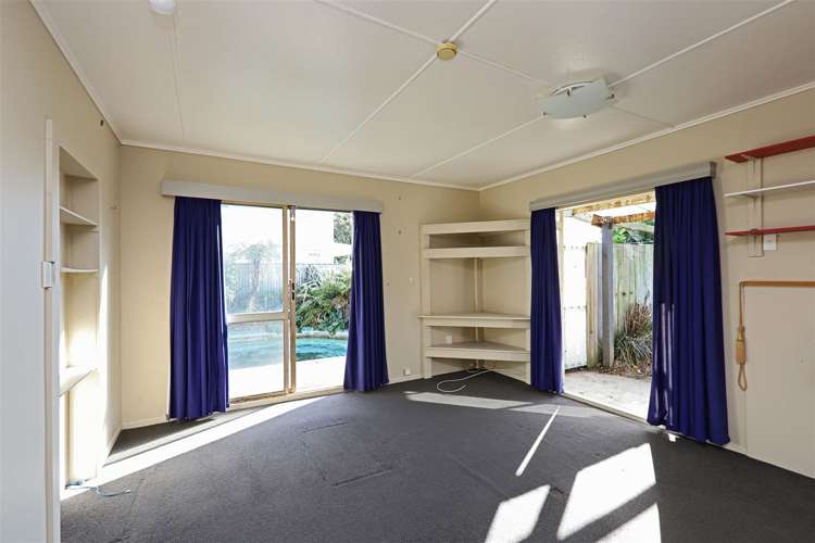 1211 Beatty Place Mayfair_5