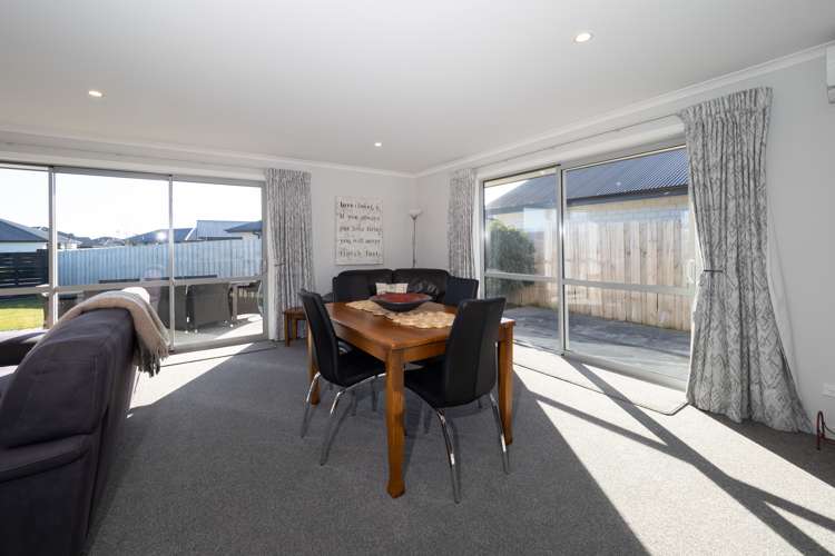 8 Avalon Grove Netherby_8