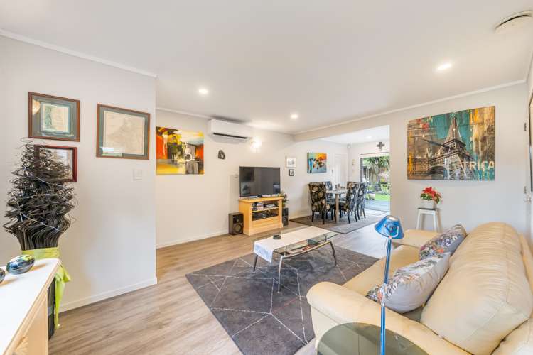 2/27 Korau Grove Stokes Valley_5