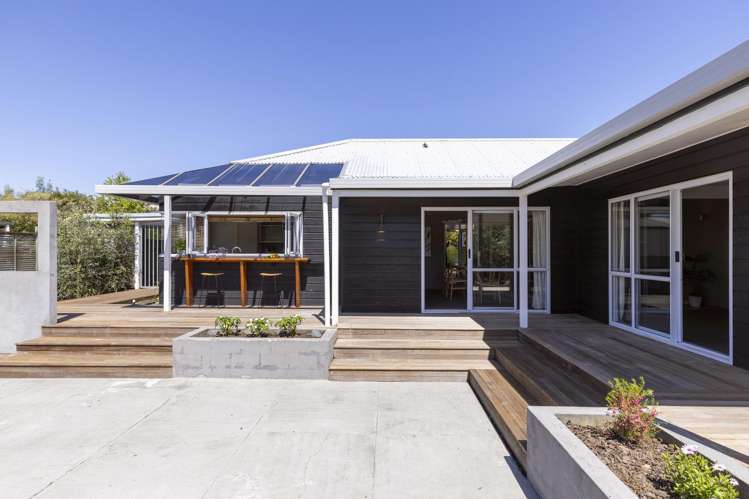 1 and 2/20 Stanley Street Wharewaka_17