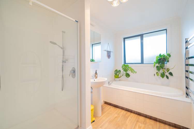 109 Govan Drive Te Anau_18