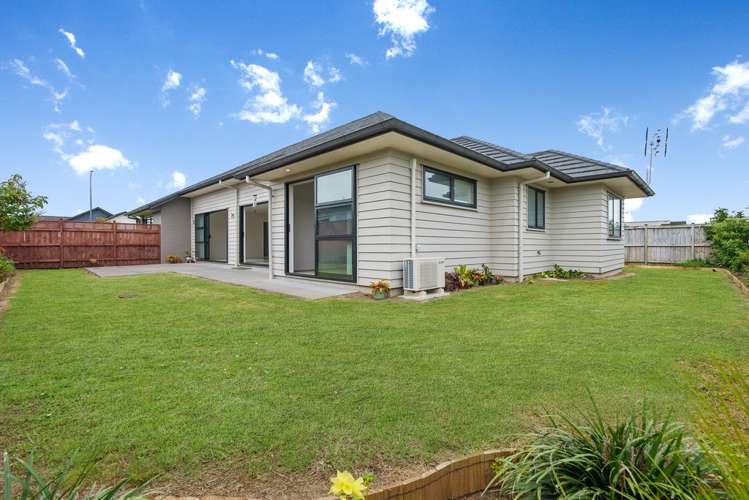 10 Andalusian Way Karaka_14