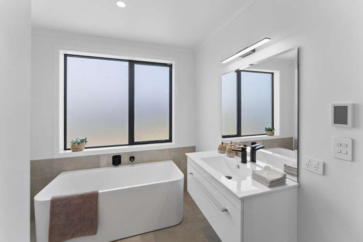 7 Greenway Crescent Richmond_24