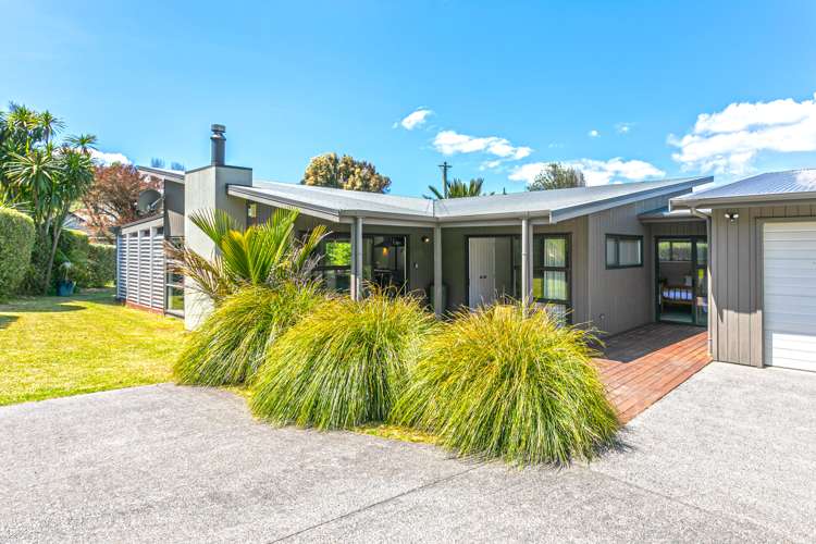 35 Grierson Close Hahei_6