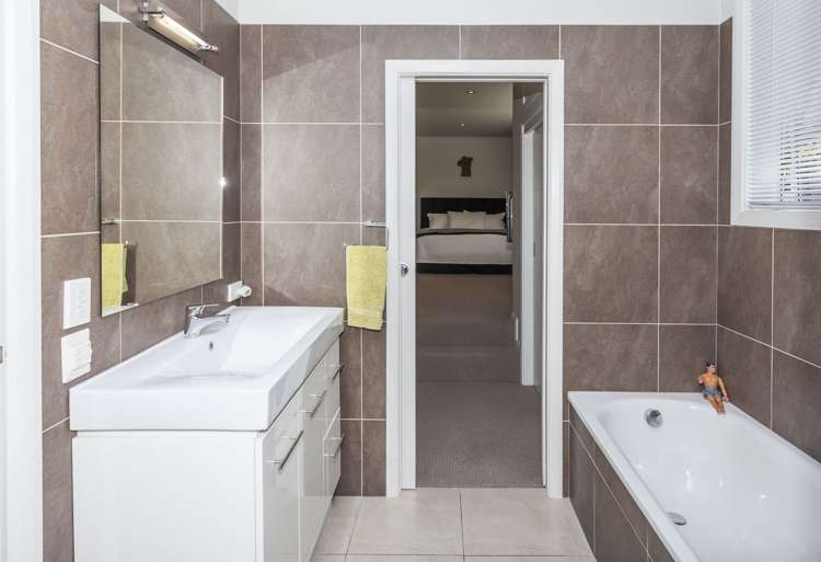 907 Richmond Street Thames_6