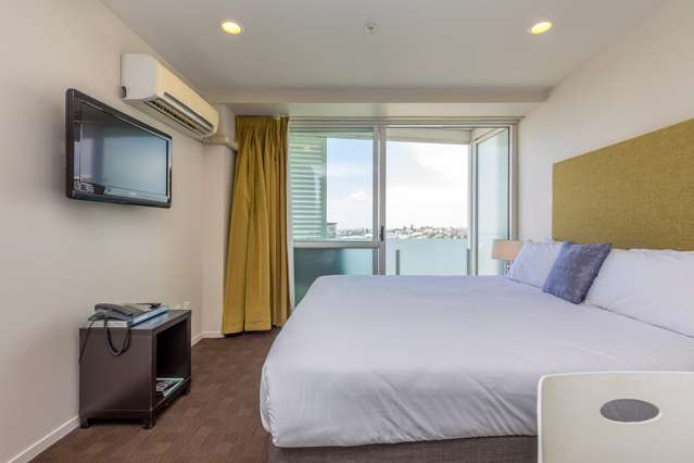 1823/10 Waterloo Quadrant Auckland Central_2