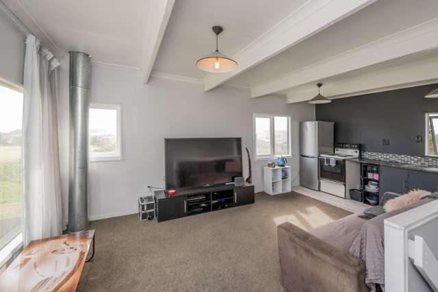 10 Nelson Street Foxton Beach_2