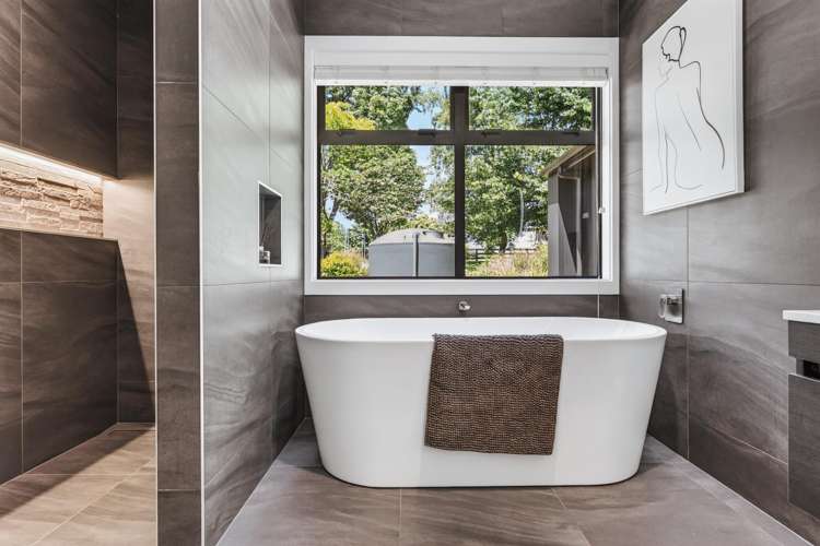 139 Mapara Road Acacia Bay_22