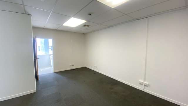 L1, Suite 3/120 Devonport Road Tauranga Central_4