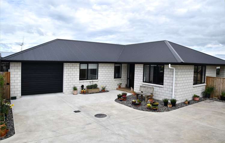 2/394 Kihikihi Road Te Awamutu_0