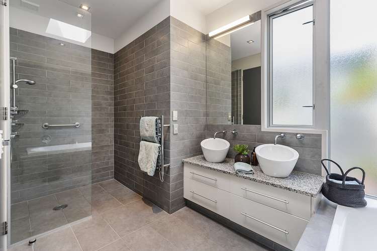 76 Hawker Street Mount Victoria_13