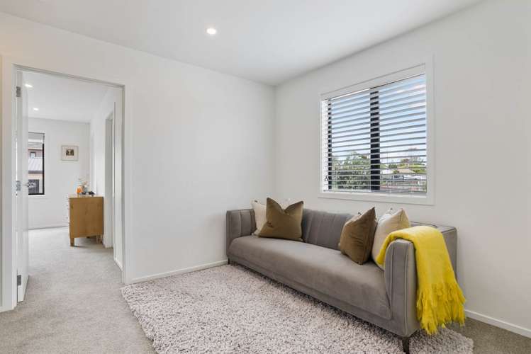 302 Jack Lachlan Drive Beachlands_22