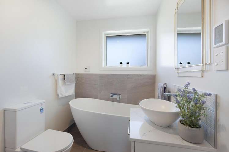 2/6 Timbertop Lane Saint Martins_9