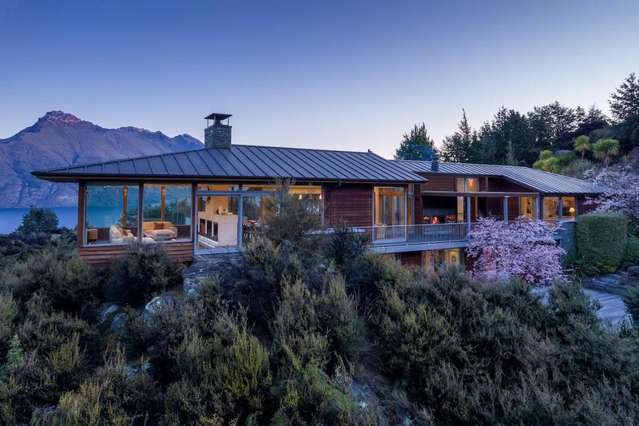 14 Closeburn Station Closeburn_2