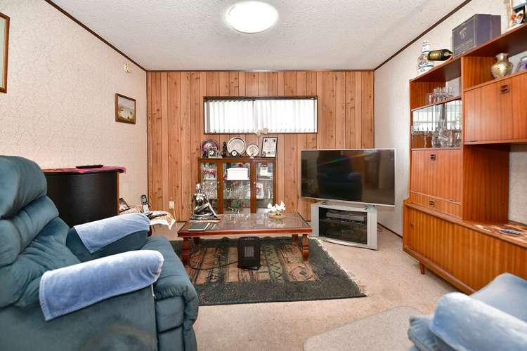 2/3 Centreway Road Orewa_5