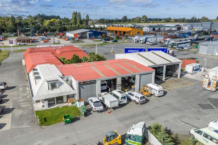 527 Sawyers Arms Road Harewood_7