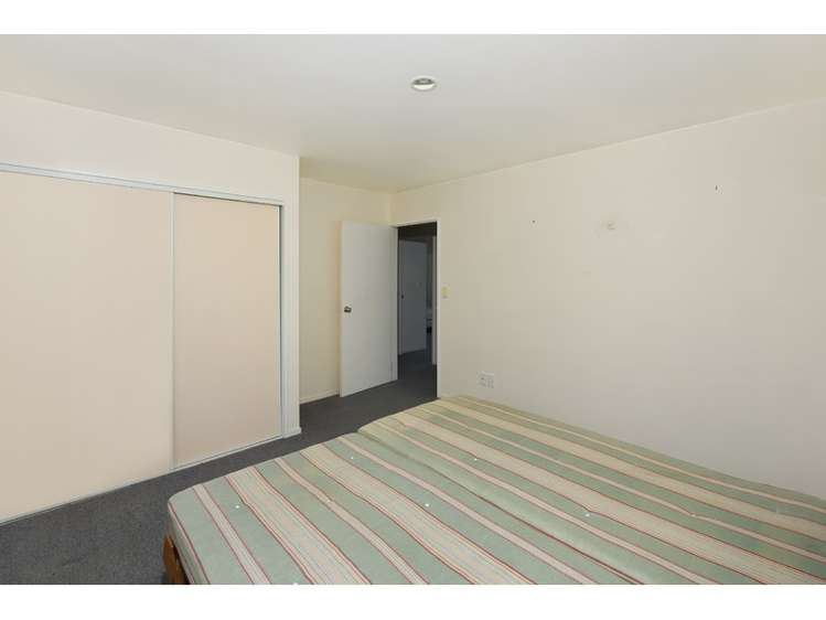 16 Holcroft Place Stoke_9