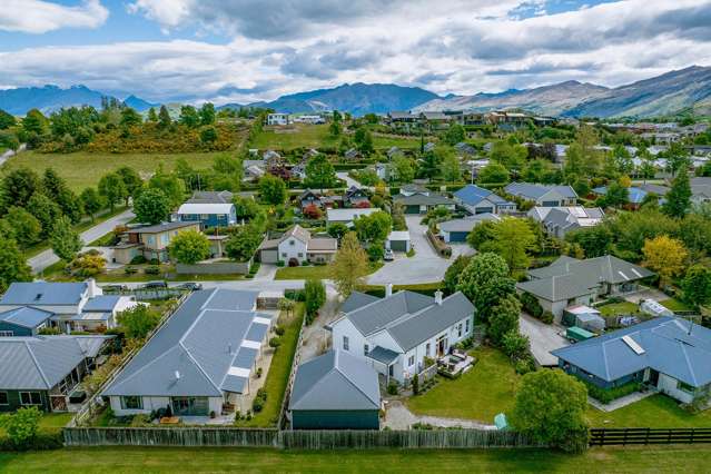 6 Innes Place Arrowtown_3