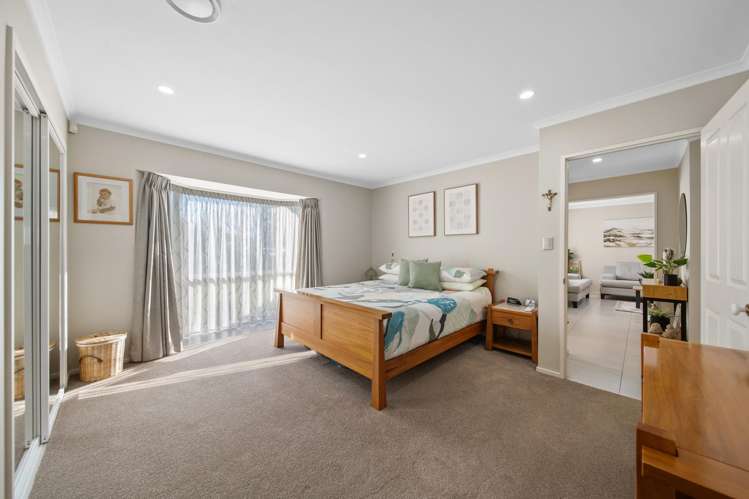 17 Flora Place Wattle Downs_30