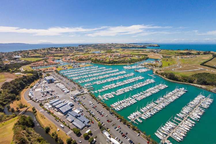 8 Maylee Crescent Gulf Harbour_15