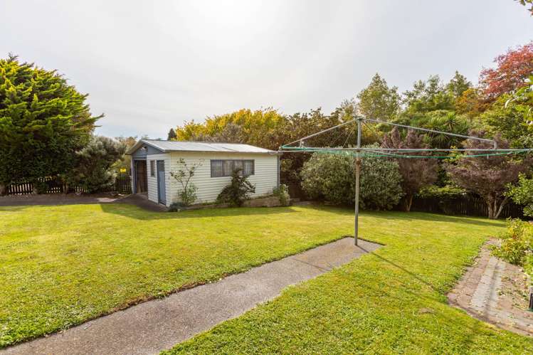 82 Guy Street Dannevirke_25