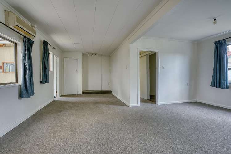 43 Main Road Harihari_7