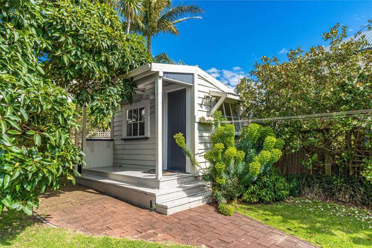 3 Turnbull Road Narrow Neck_11