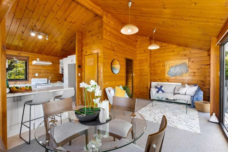 58B William Bayes Place Red Beach_11