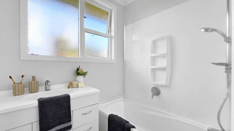 135 Sunset Road Mangakakahi_6