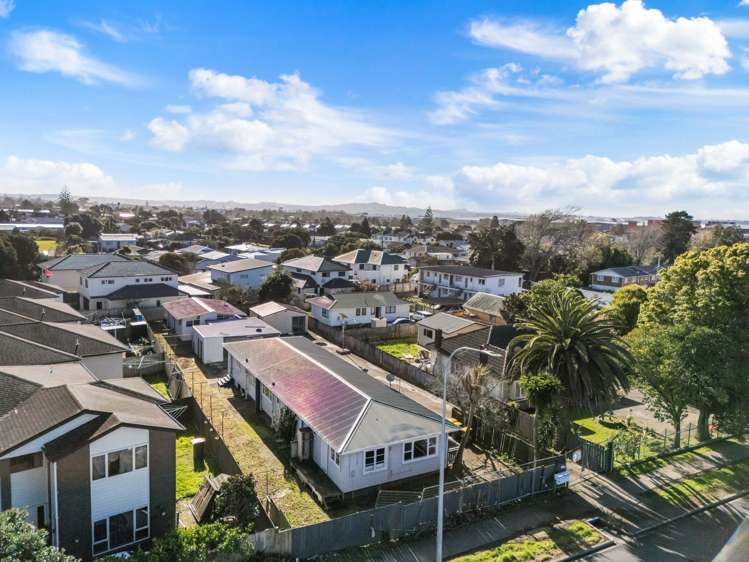 297 Massey Road Mangere East_22