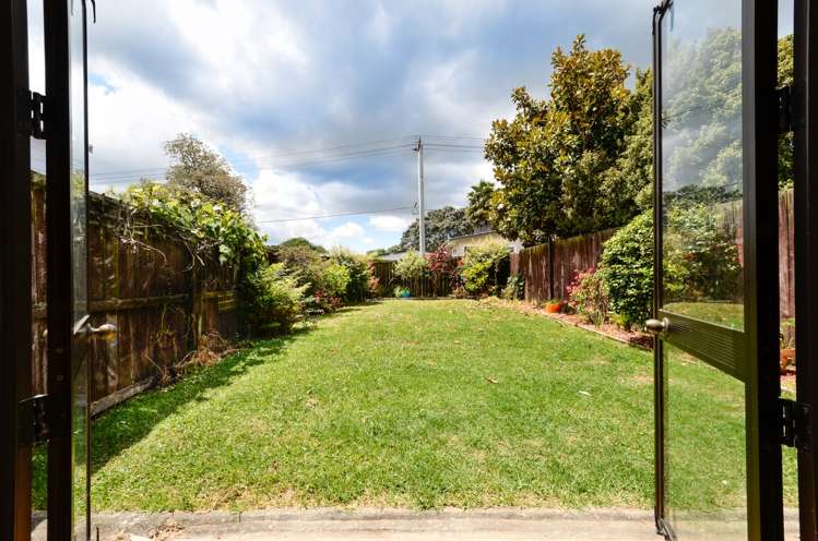 2/52 Rambler Crescent Beach Haven_12