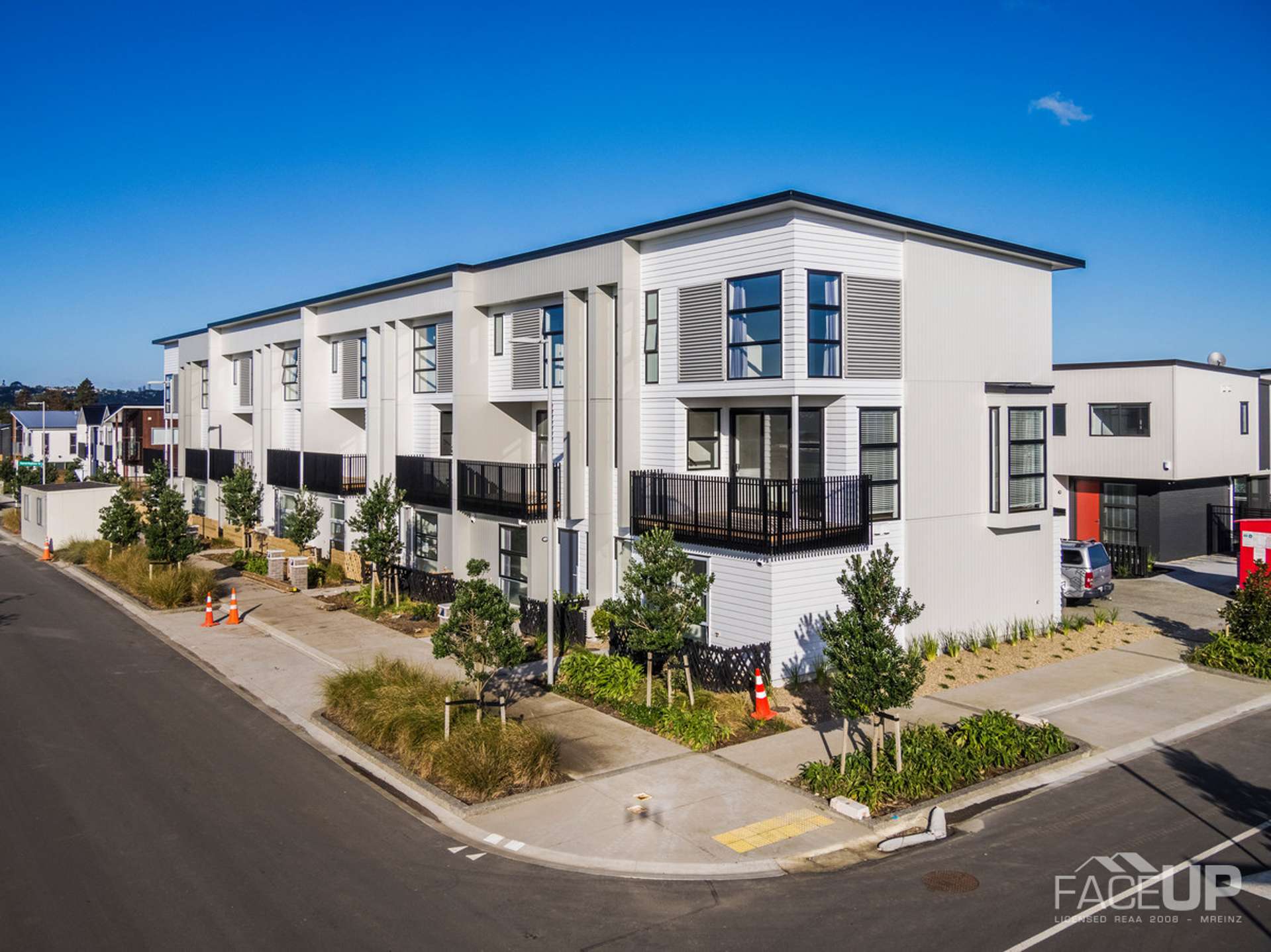 83 Glidepath Road Hobsonville_0