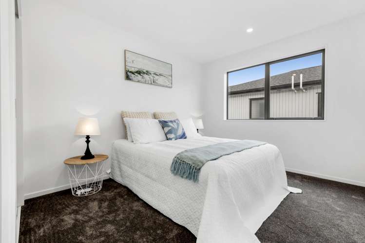 6 Bendridge Street Flat Bush_26