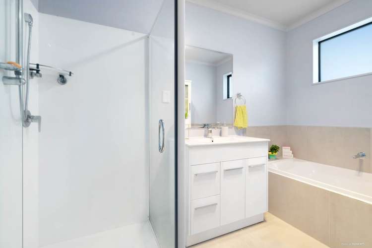 16 Whekau Drive Takanini_6