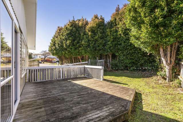 21 Hobart Crescent Wattle Downs_4