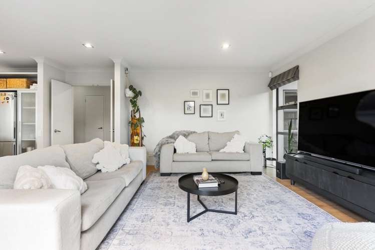 1 Bellshill Close Wattle Downs_7