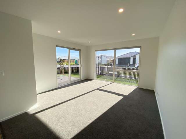 11 Harlequin Drive 11103_4