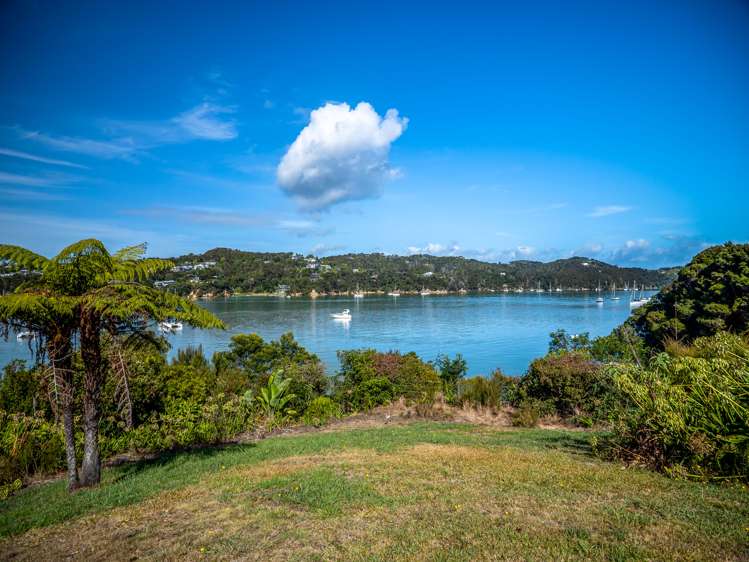 6 Tirairaka Terrace Russell Surrounds_32