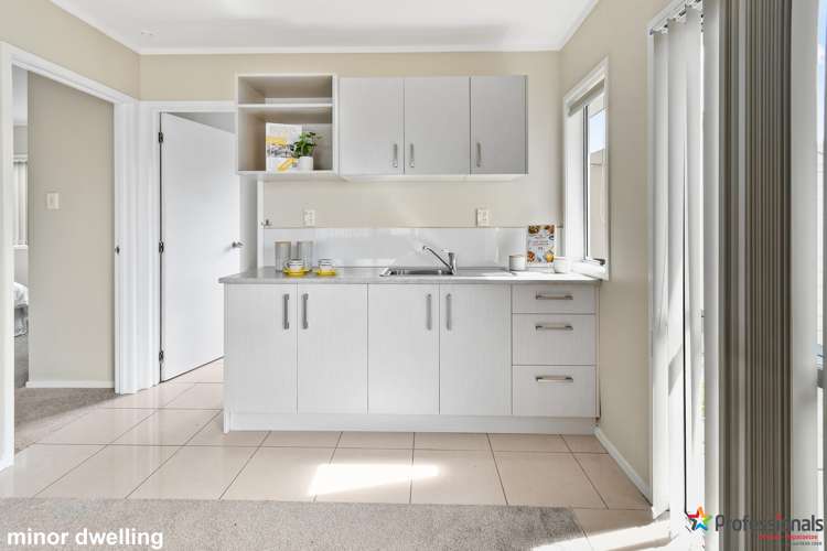 34 Convair Crescent Mangere_9