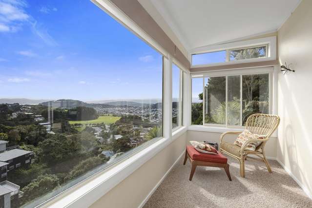 SPECTACULAR SUN & VIEWS BEO $825,000