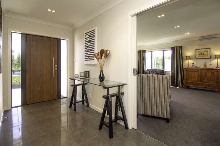 12 Trump Place Kelvin Grove_1