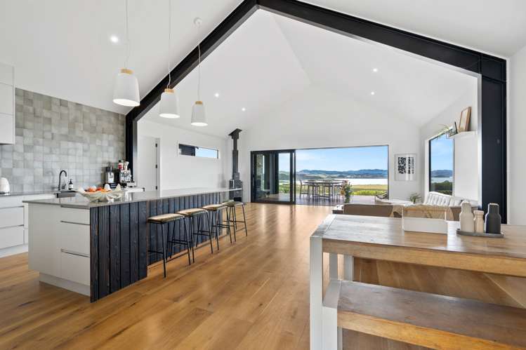 213 Hewlett Road Mata_17