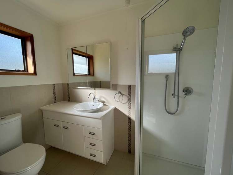 10 Wairere Road Waitakere_14