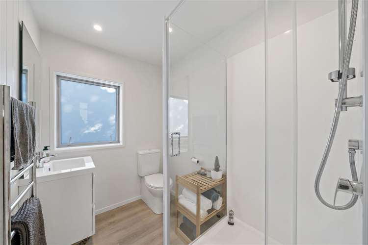 1/5 Brown Street Hauraki_15