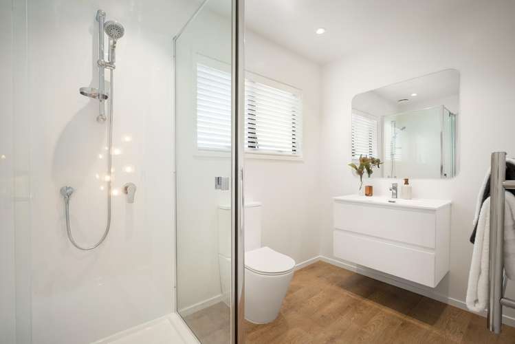 2/159 Norman Lesser Drive Saint Johns_24